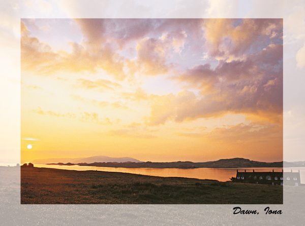 SN Greeting Card Dawn Iona